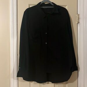 WOMEN’S BLACK BUTTON DOWN BLOUSE WITH 2 FRONT POCKETS SIZE XXL